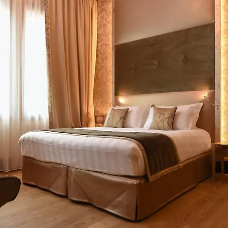 Отель Santa Croce Boutique