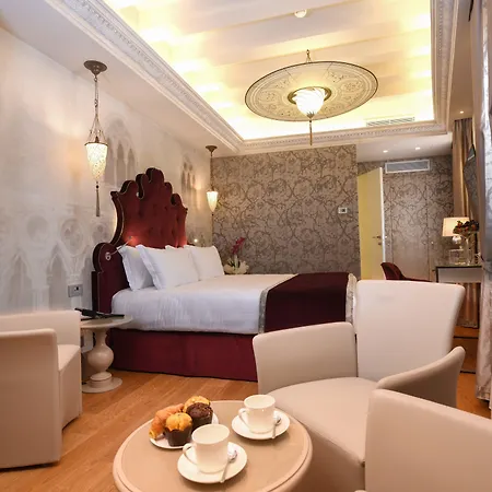 Santa Croce Boutique 4*