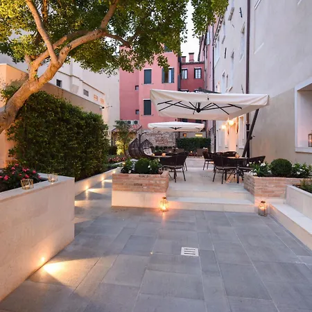 Santa Croce Boutique 4*