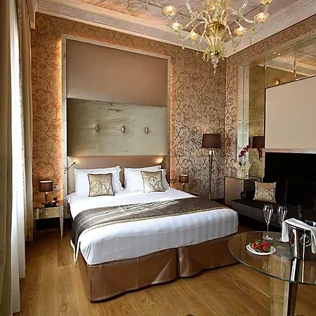 Santa Croce Boutique 4*
