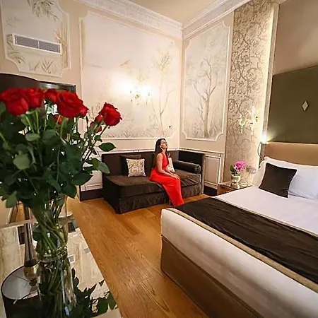Hotel Santa Croce Boutique 4*