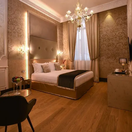 Santa Croce Boutique 4*