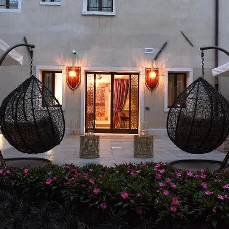 Santa Croce Boutique Venice